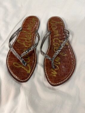 Sam Edelman Brown Croc-Embossed Flip Flop Sandals with Snake-Print Straps Sz 8.5
